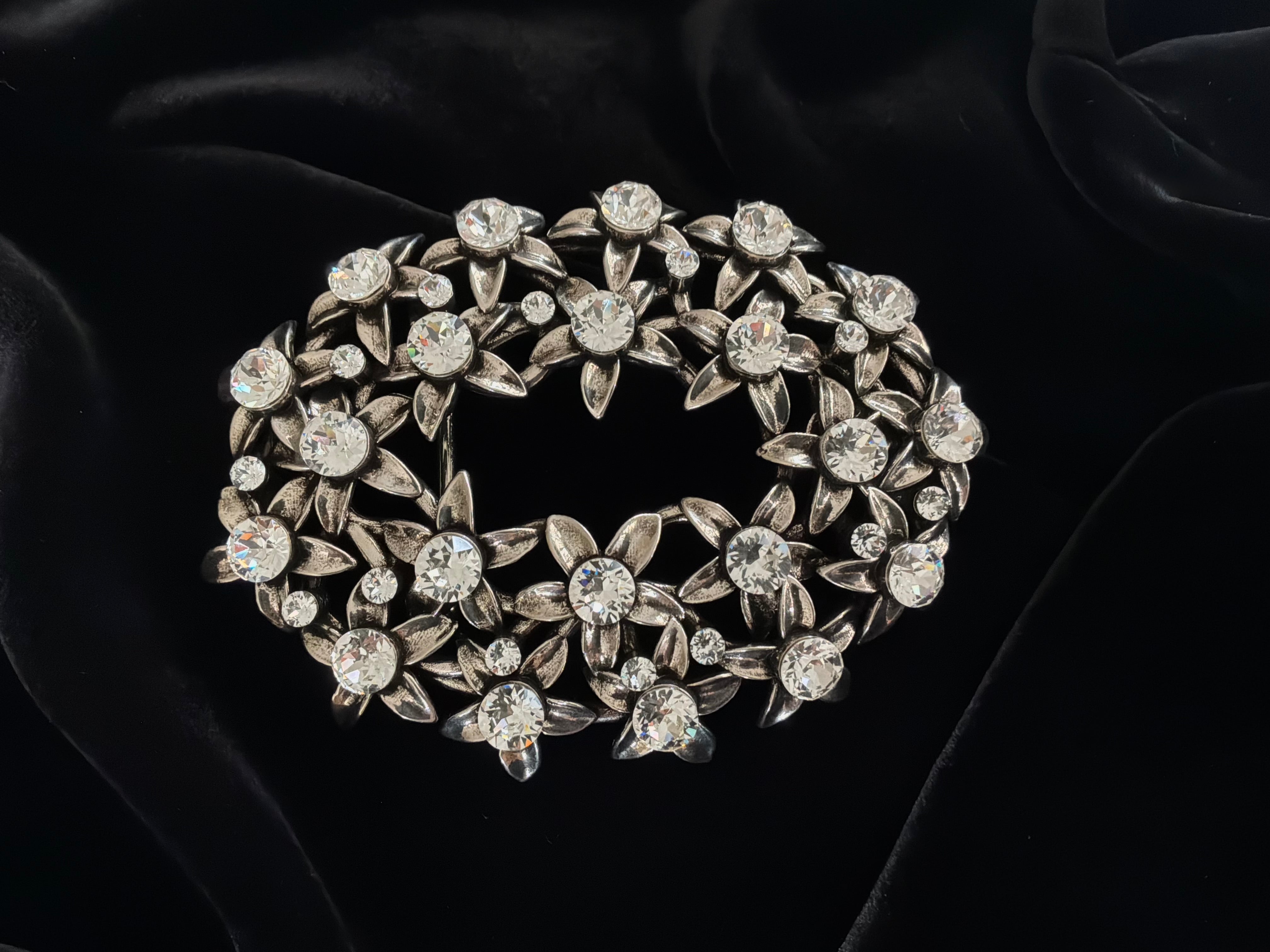 Luce di Plumeria — Sculptural Frangipani Buckle